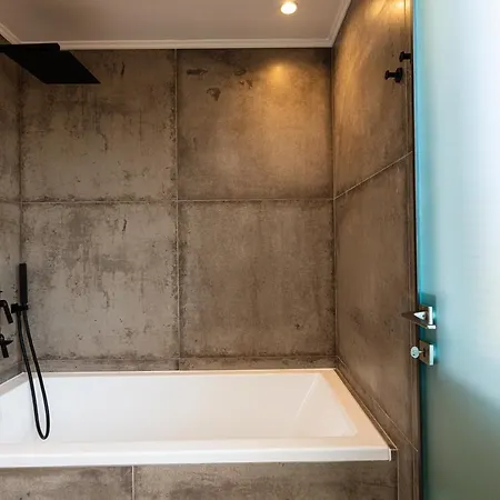 Artemisia * La Canea