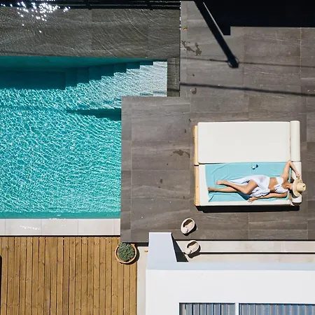 Artemisia Villa *